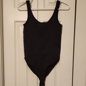 SKIMS Scoop Neck Tank Top Bodysuit Size S- M